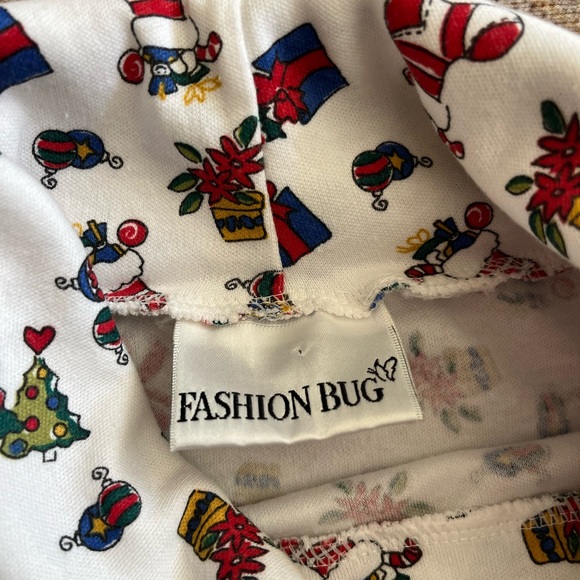 Retro turtle neck holiday print long sleeve top - Picture 4 of 4